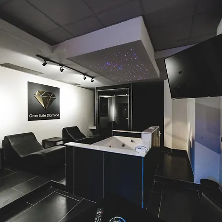 Capri Spa فندق كازوريا